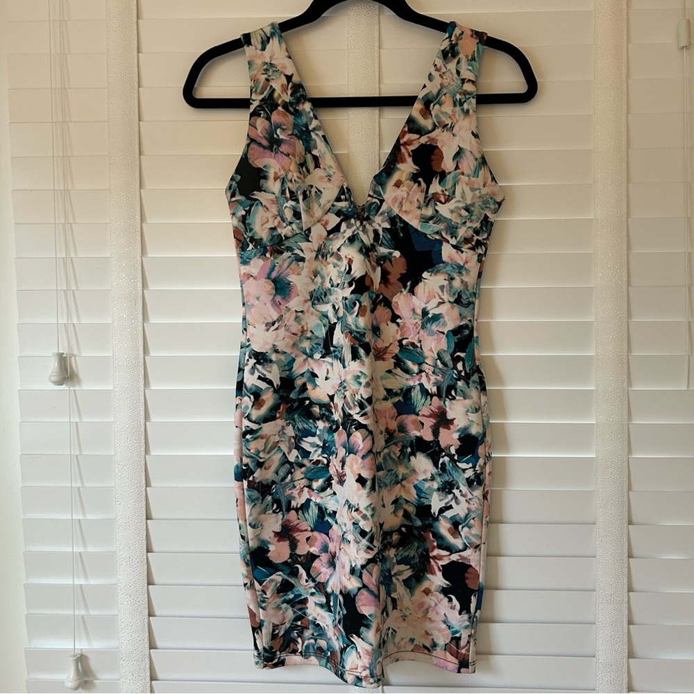 Forever 21 Dress Mini Bodycon Floral V Neck Fitted Sleeveless Medium Blue Pink